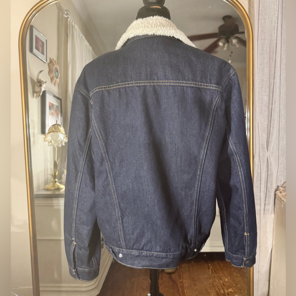 LEVI’S TYPE III SHERPA TRUCKER JACKET NWOT - Picture 4 of 7